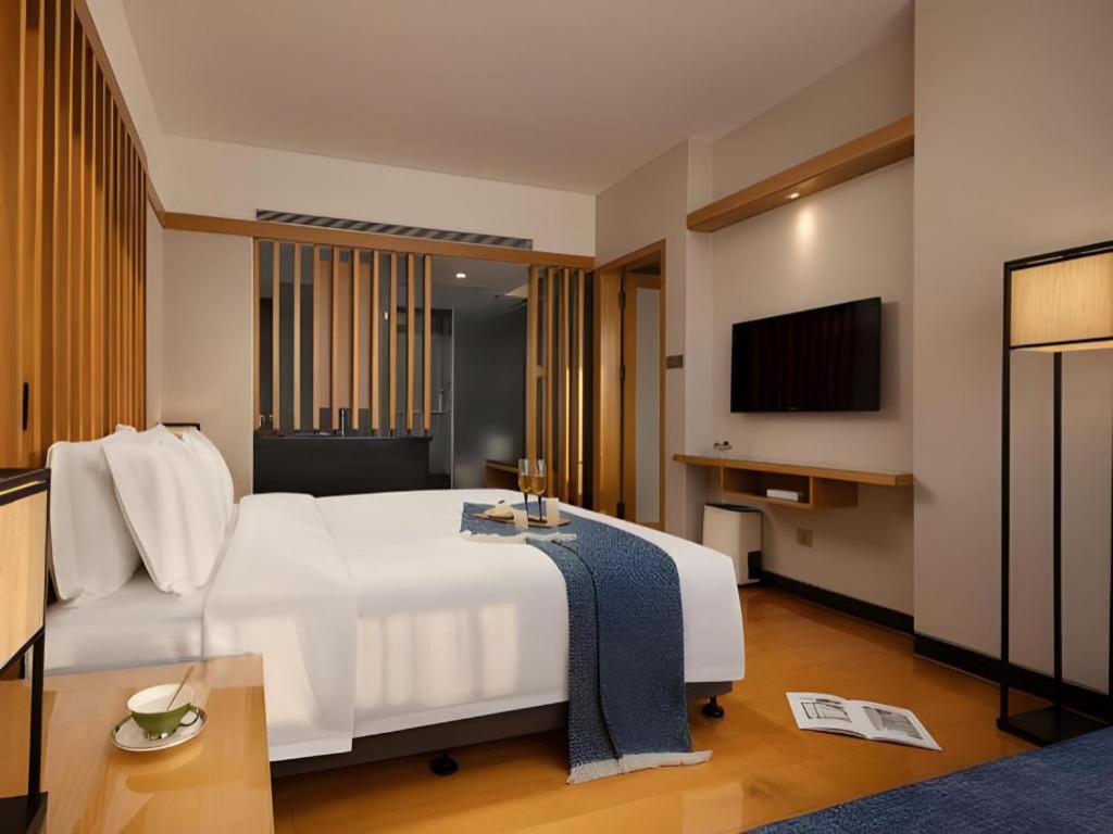 Baohua Harbour View Hotel Хайкоу Экстерьер фото